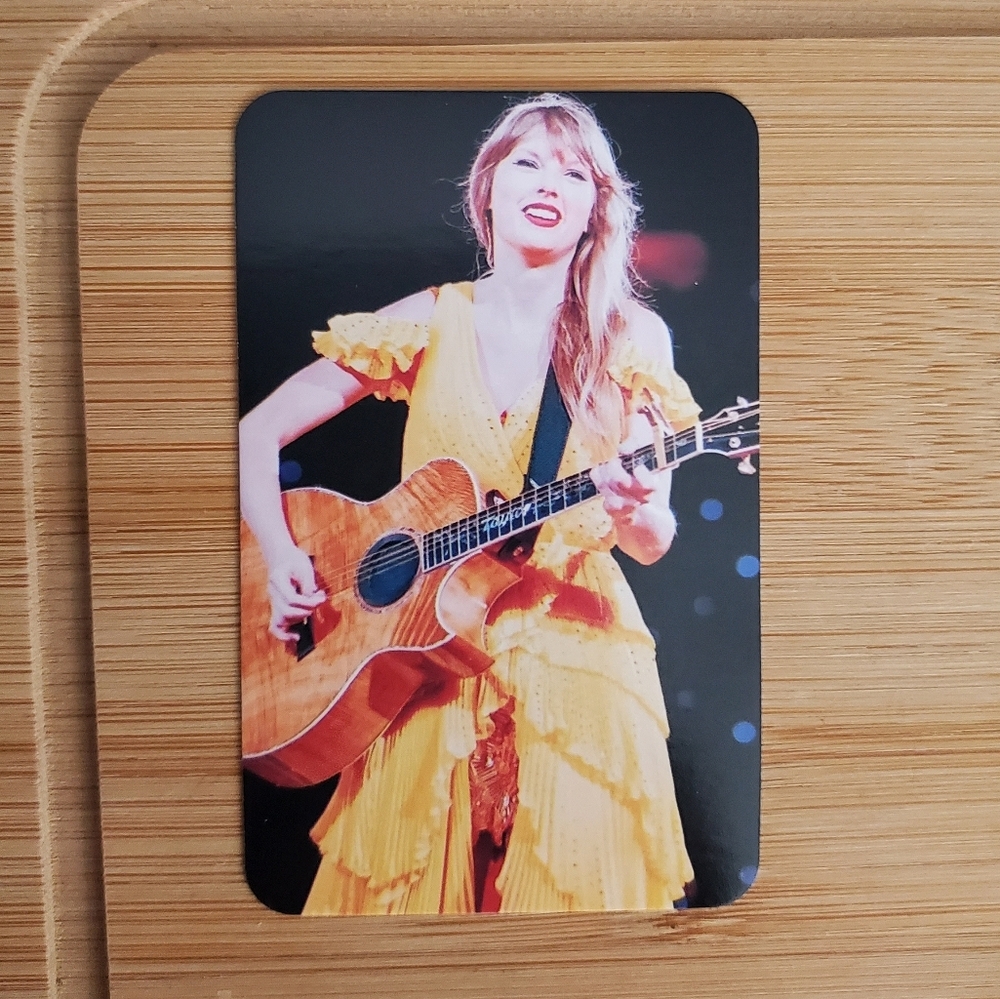 Taylor Swift Photo Card Set - Picture 7 of 10